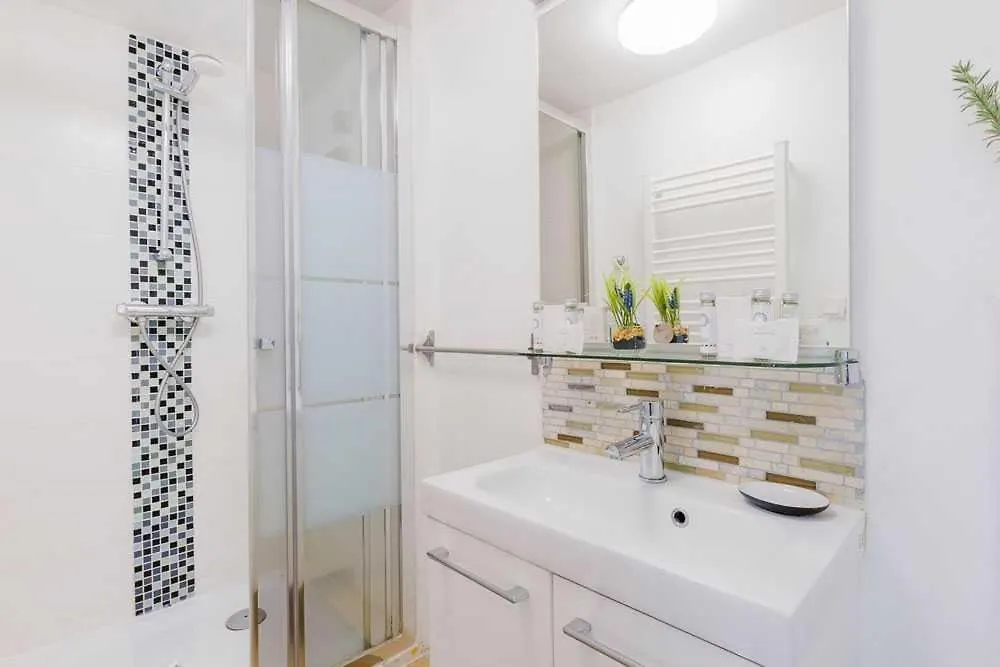 Cosy Studio For 2 People - Jardin Du Luxembourg París 0*,